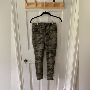 Sanctuary Skinny Fit Camo Pants with Ankle Zip